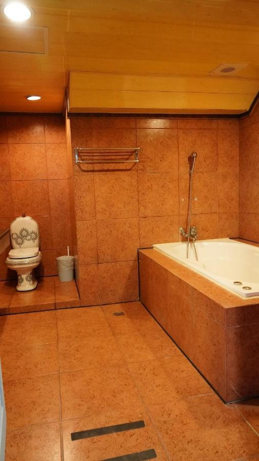 台東燦陽 Apartment Kaohsiung Exterior photo